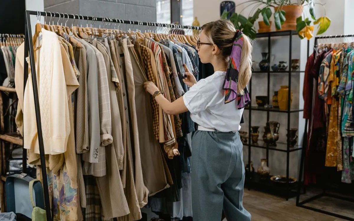 How to Choose the Right Garments Buying House in Bangladesh
